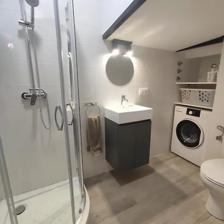 La Escondida Vut-le-952 *