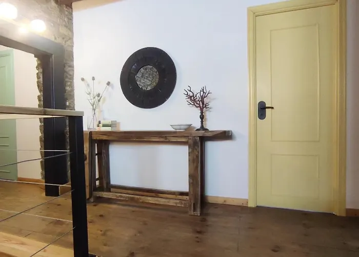 La Escondida Vut-le-952 *