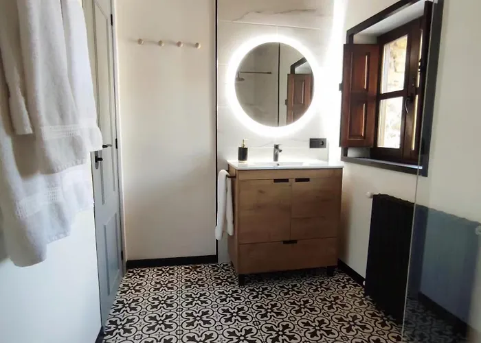 La Escondida Vut-le-952