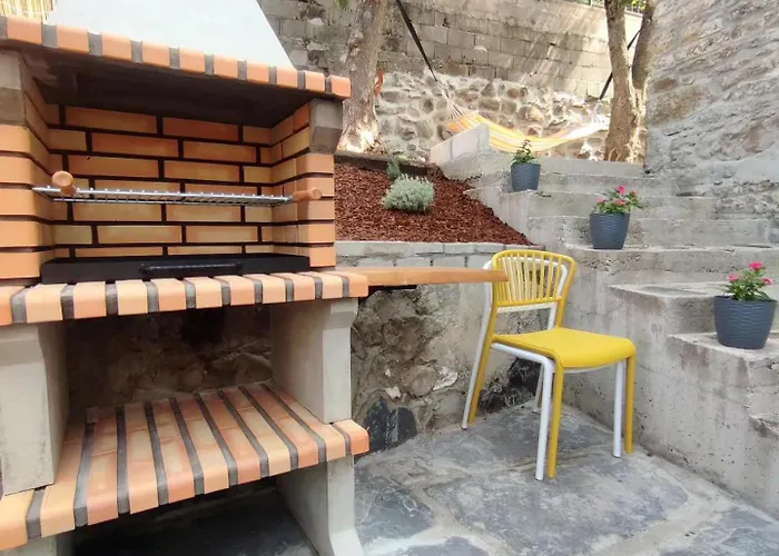 La Escondida Vut-le-952 샬레